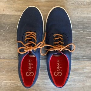 NWT Sonam Life shoes